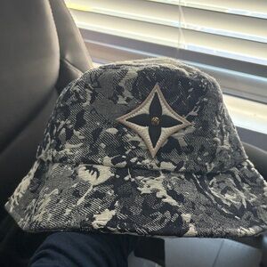 Louis Vuitton Monogram Black and White Hat